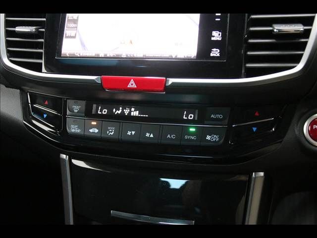 HONDA ACCORD HYBRID 2017 Image 31