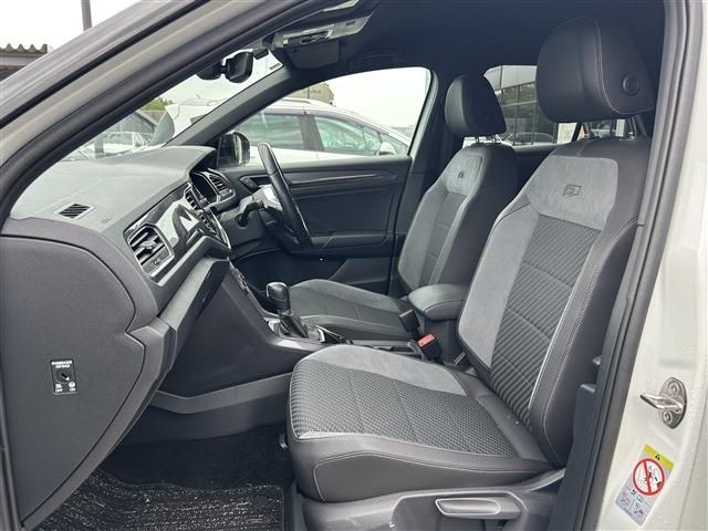 VOLKSWAGEN T-ROC 2020 Image 31