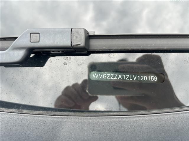 VOLKSWAGEN T-ROC 2020 Image 31