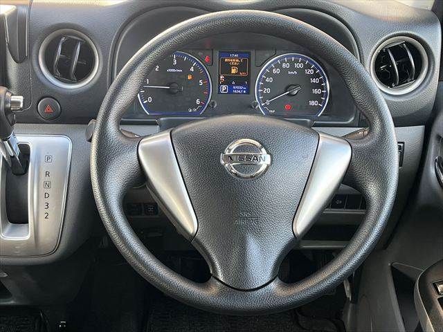 NISSAN NV350 CARAVAN 4WD 2012 Image 31