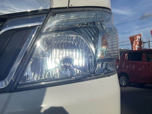 NISSAN NV350 CARAVAN 4WD 2012 Image 31