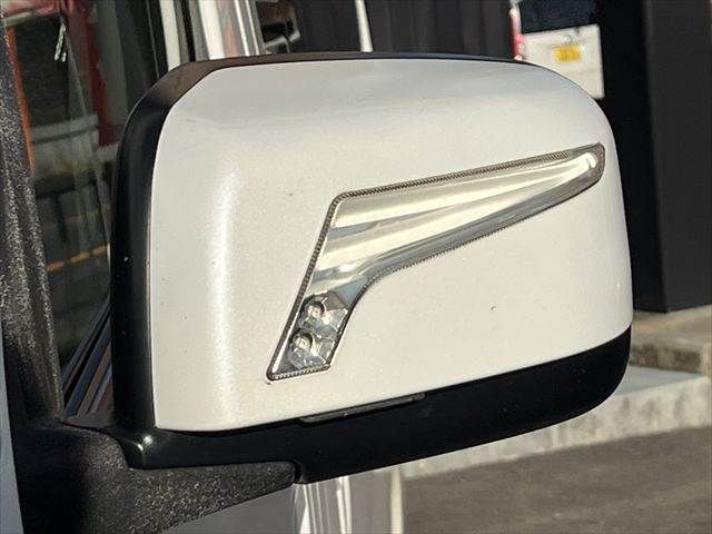 NISSAN NV350 CARAVAN 4WD 2012 Image 31