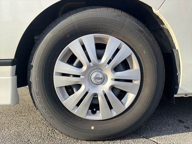 NISSAN NV350 CARAVAN 4WD 2012 Image 31