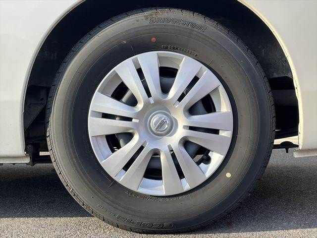 NISSAN NV350 CARAVAN 4WD 2012 Image 31