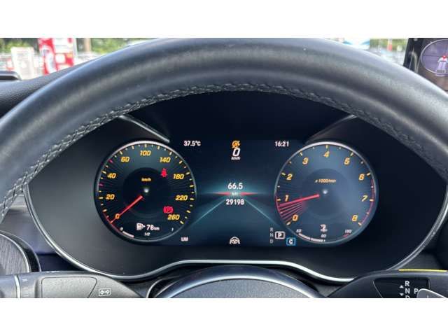 MERCEDES BENZ C CLAS 2019 Image 31