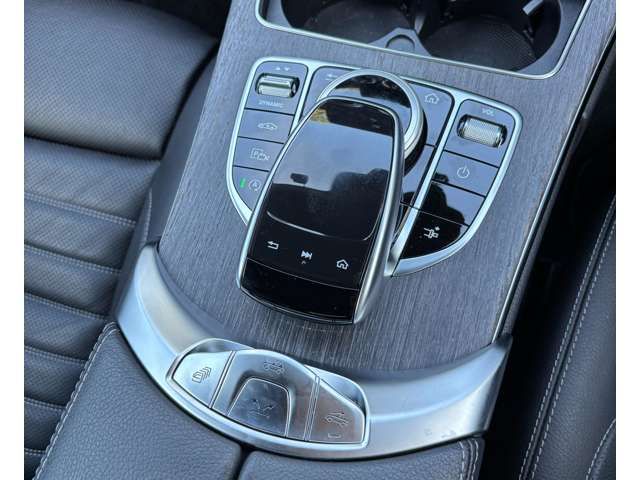 MERCEDES BENZ C CLAS 2019 Image 31