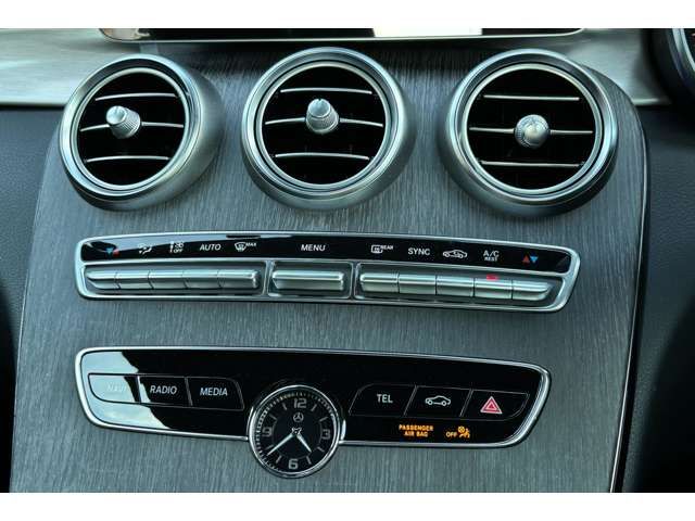 MERCEDES BENZ C CLAS 2019 Image 31