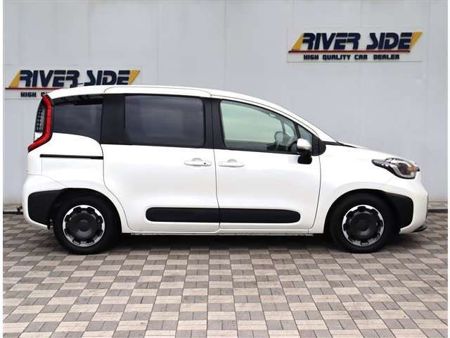 TOYOTA SIENTA HYBRID 2023 Image 31