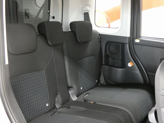 TOYOTA ROOMY 4WD 2023 Image 31