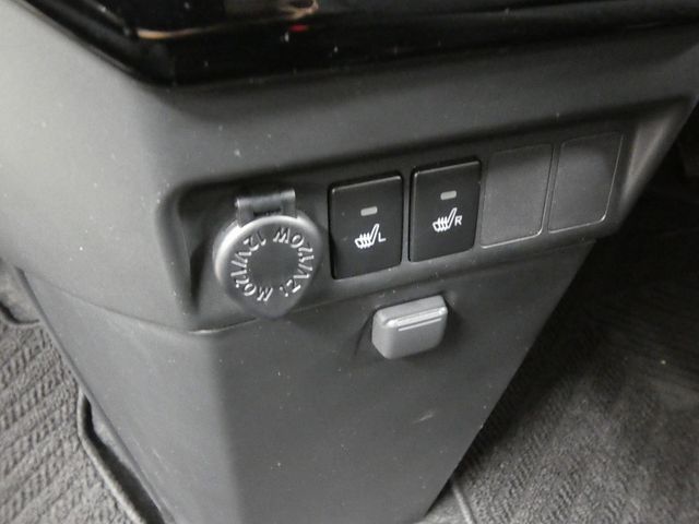 TOYOTA ROOMY 4WD 2023 Image 31