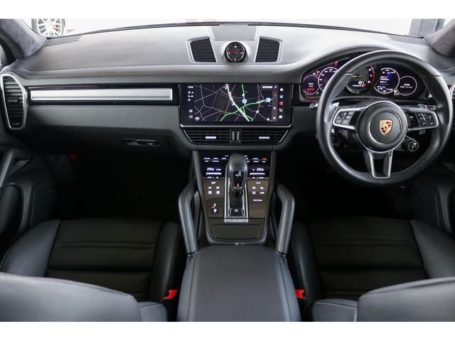 PORSCHE CAYENNE 2022 Image 31