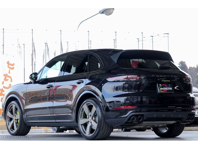 PORSCHE CAYENNE 2022 Image 31