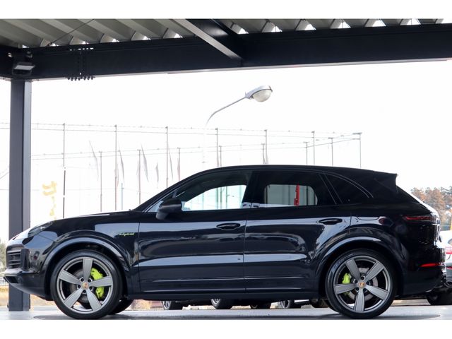 PORSCHE CAYENNE 2022 Image 31