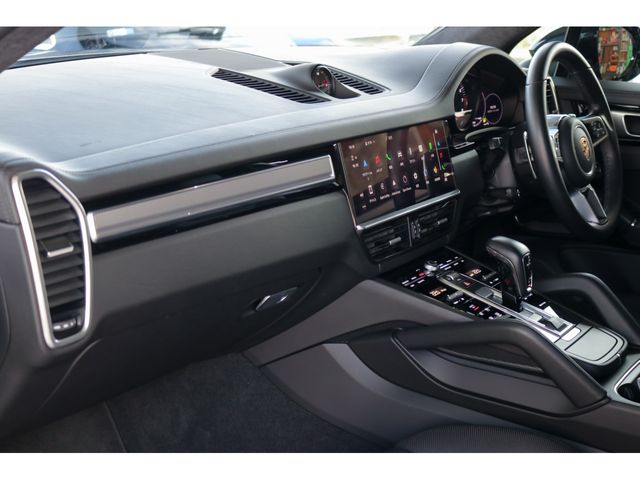 PORSCHE CAYENNE 2022 Image 31