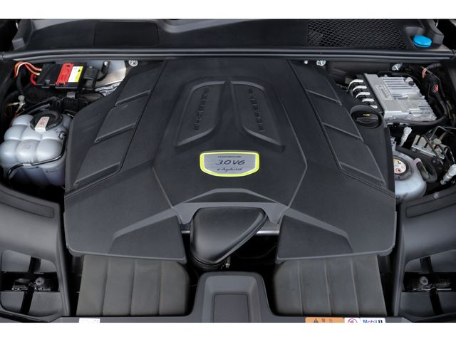 PORSCHE CAYENNE 2022 Image 31