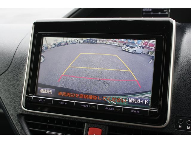 TOYOTA NOAH 2014 Image 31