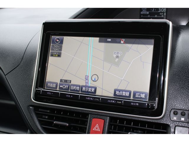 TOYOTA NOAH 2014 Image 31