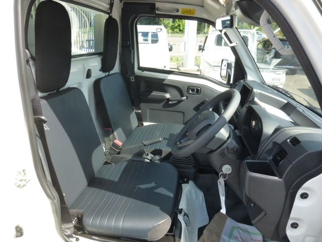 DAIHATSU HIJET TRUCK 4WD 2025 Image 31