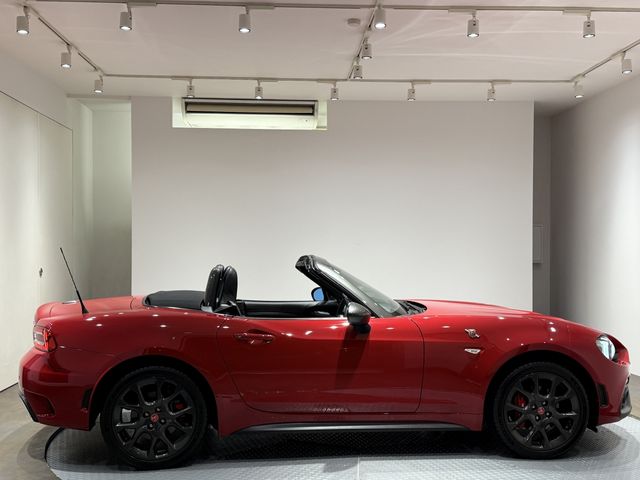 FIAT ABARTH 124 SPIDER 2018 Image 31