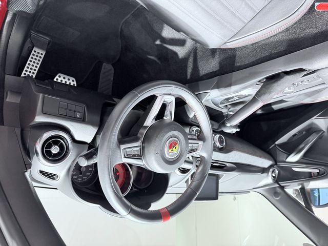 FIAT ABARTH 124 SPIDER 2018 Image 31