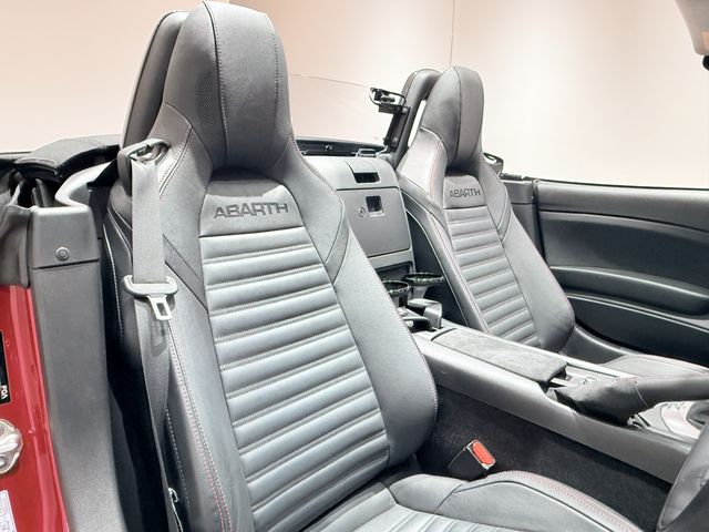 FIAT ABARTH 124 SPIDER 2018 Image 31