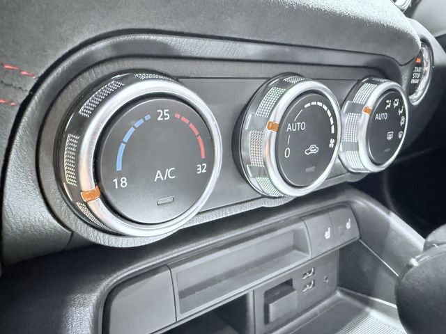 FIAT ABARTH 124 SPIDER 2018 Image 31