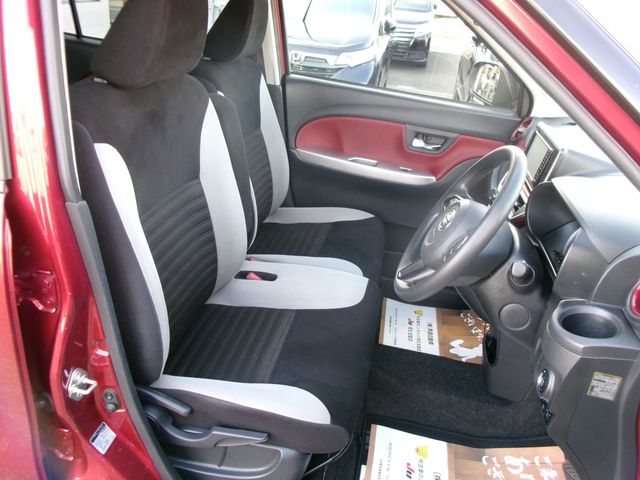 TOYOTA PIXIS JOY 2018 Image 31