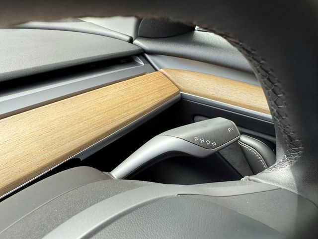 TESLA MODEL 3 2021 Image 31