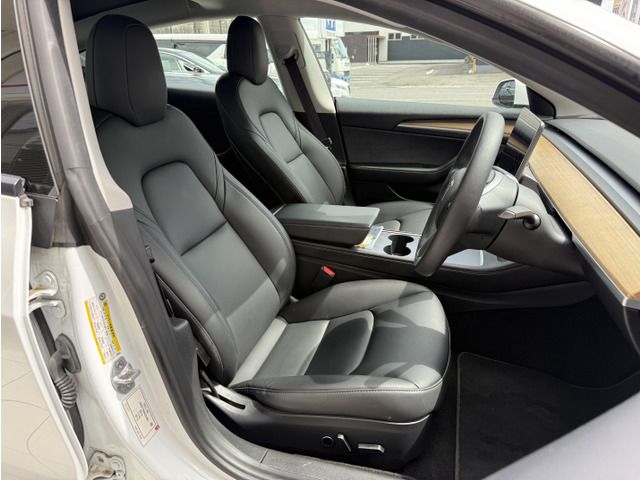 TESLA MODEL 3 2021 Image 31