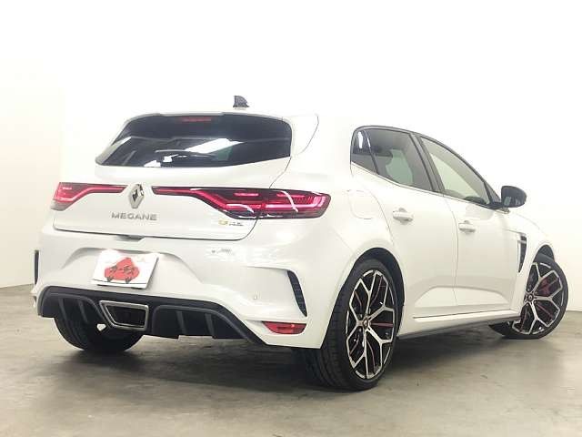 RENAULT MEGANE HATCH 2023 Image 31