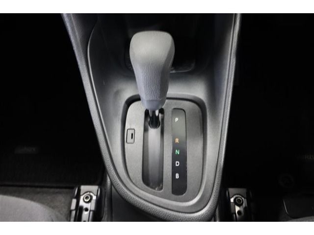 TOYOTA YARIS 2020 Image 31