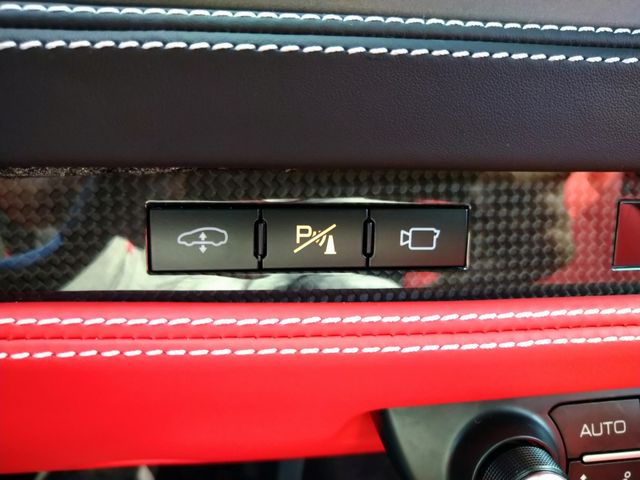 FERRARI F8 TRIBUTO 2022 Image 31