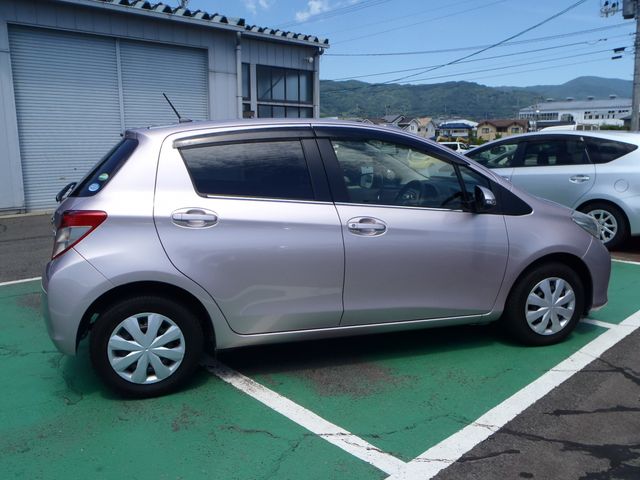 TOYOTA VITZ 2012 Image 31