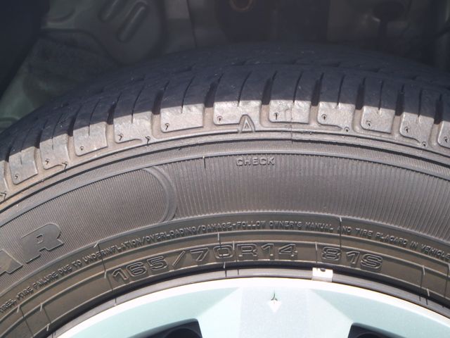 TOYOTA VITZ 2012 Image 31