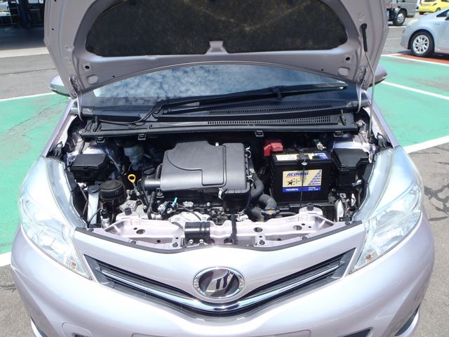 TOYOTA VITZ 2012 Image 31