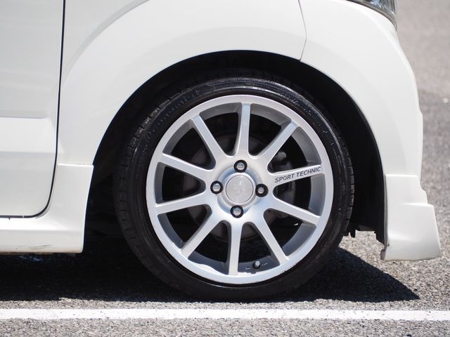 HONDA N BOX CUSTOM 2014 Image 31