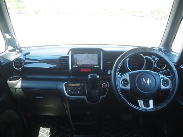 HONDA N BOX CUSTOM 2014 Image 31