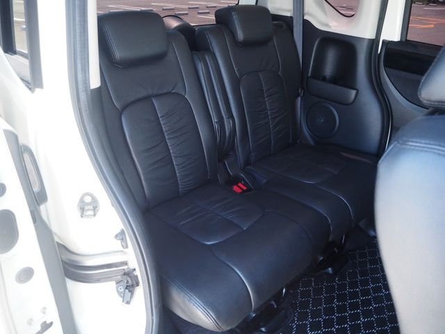 HONDA N BOX CUSTOM 2014 Image 31