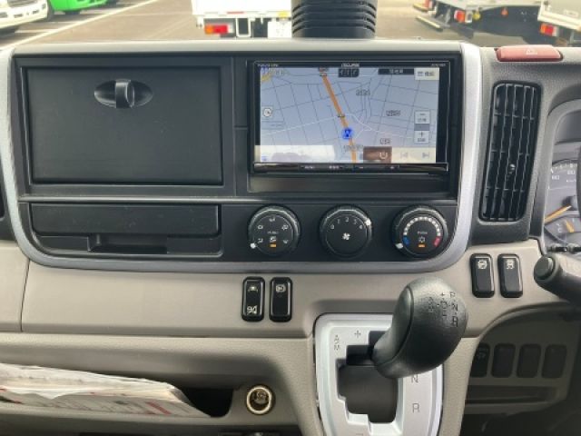 MITSUBISHI CANTER 2020 Image 31