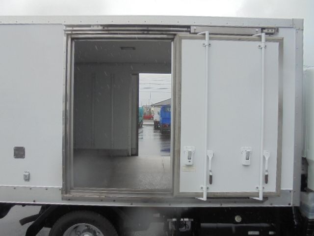 MITSUBISHI CANTER 2011 Image 31
