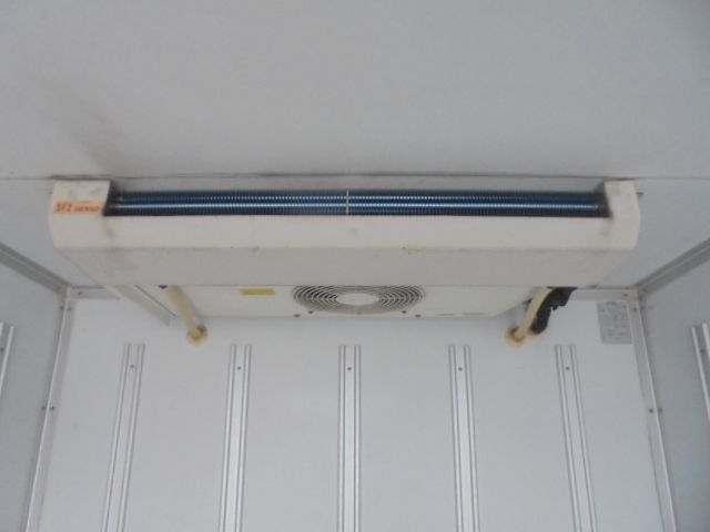 MITSUBISHI CANTER 2011 Image 31