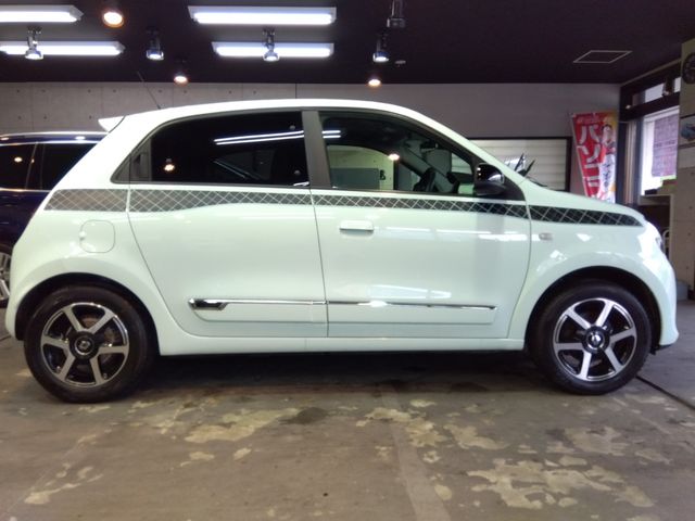 RENAULT TWINGO 2019 Image 31