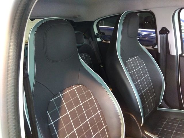 RENAULT TWINGO 2019 Image 31