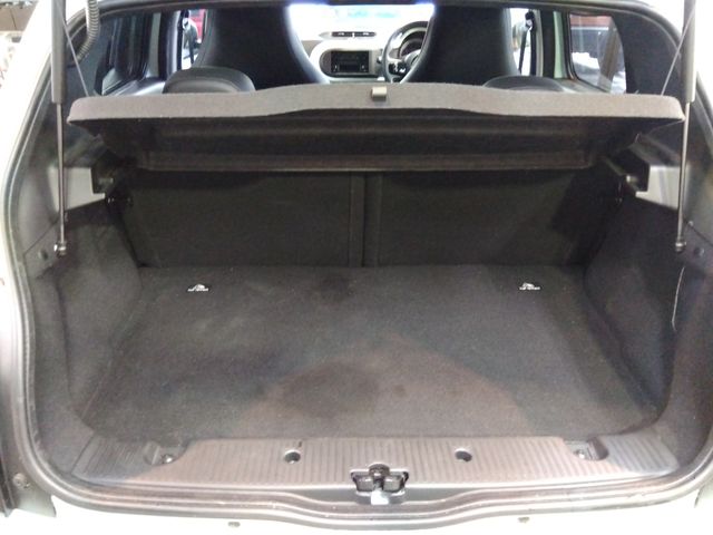 RENAULT TWINGO 2019 Image 31