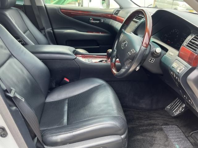 TOYOTA LEXUS LS460 2007 Image 31