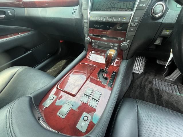 TOYOTA LEXUS LS460 2007 Image 31