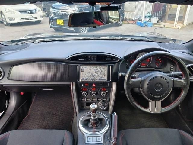 TOYOTA 86 2012 Image 31