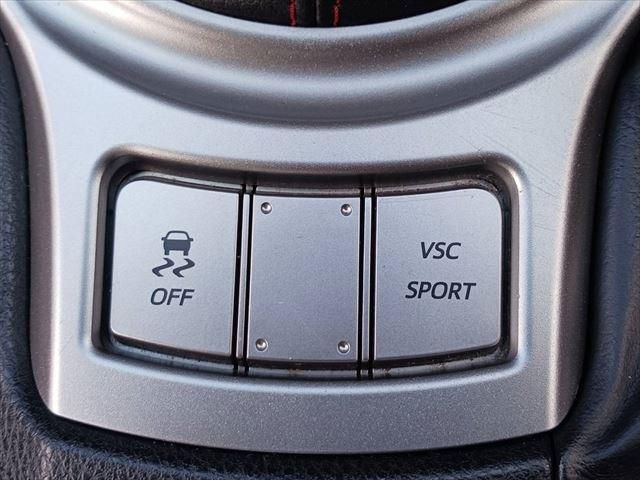 TOYOTA 86 2012 Image 31