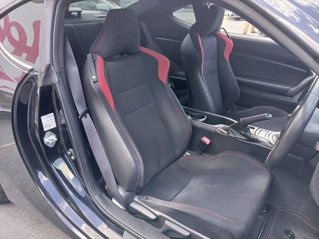 TOYOTA 86 2012 Image 31