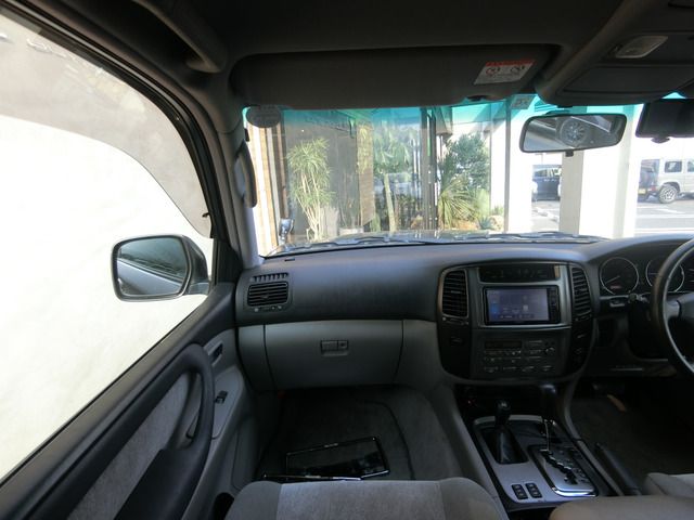 TOYOTA LANDCRUISER WAGON 2004 Image 31